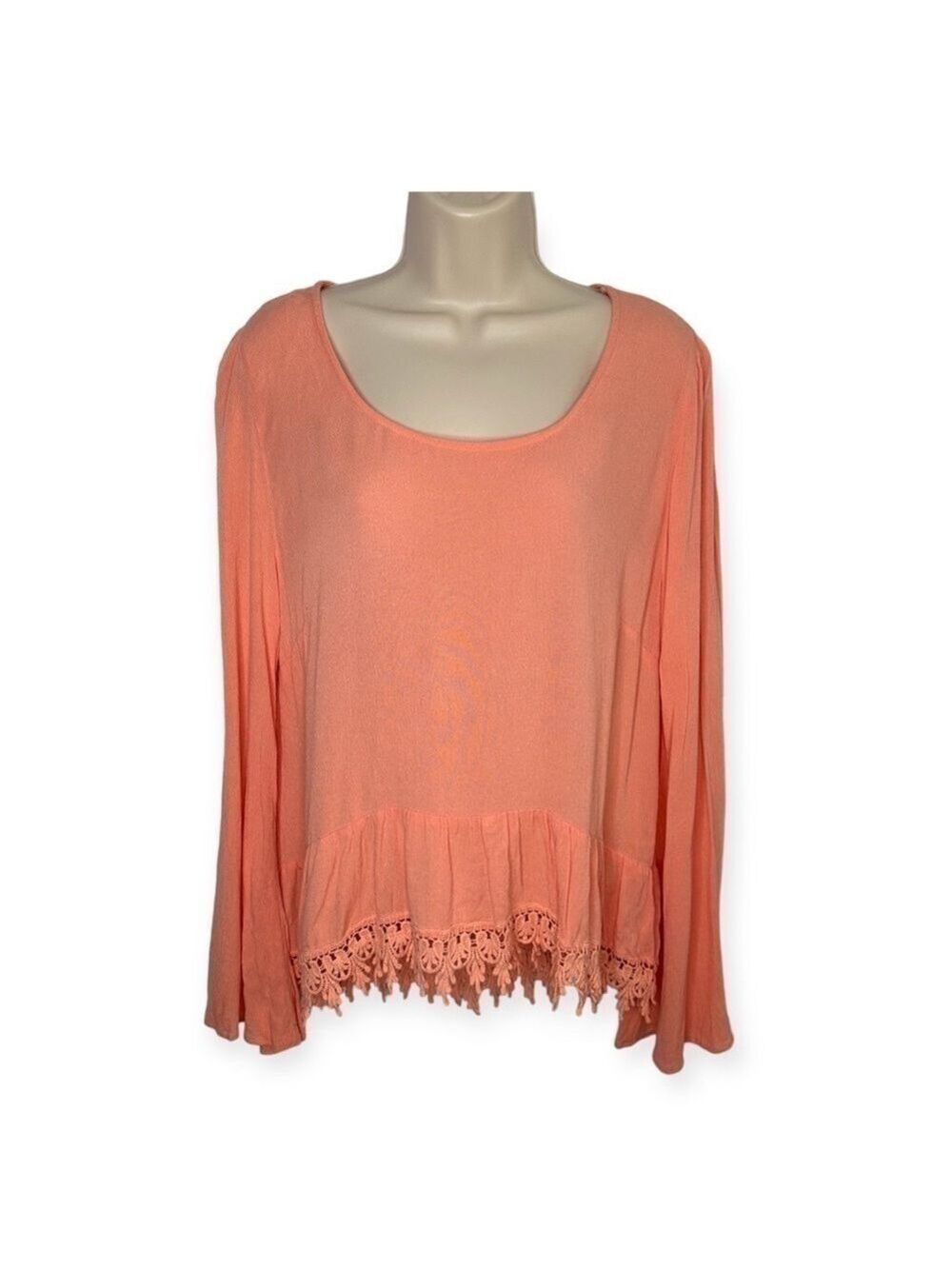 Blu Pepper Coral Boho Long Sleeve Round Neck Embroidered Hem Top Size M
